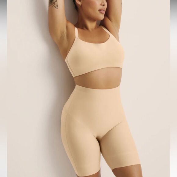 KNIX Customizable Shaper High Rise Shorts Shaper  Warm Sand Sz M - Picture 1 of 9